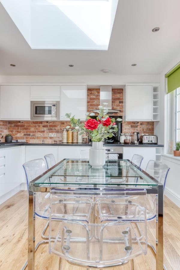 Central Bright 3 Bed Flat With Pool & Parking EDI Eksteriør billede