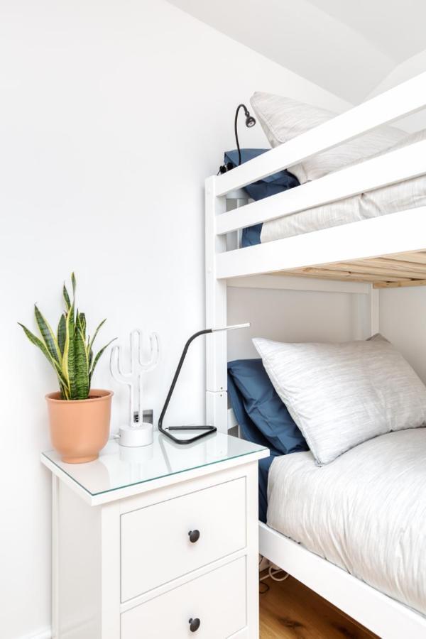 Central Bright 3 Bed Flat With Pool & Parking EDI Eksteriør billede