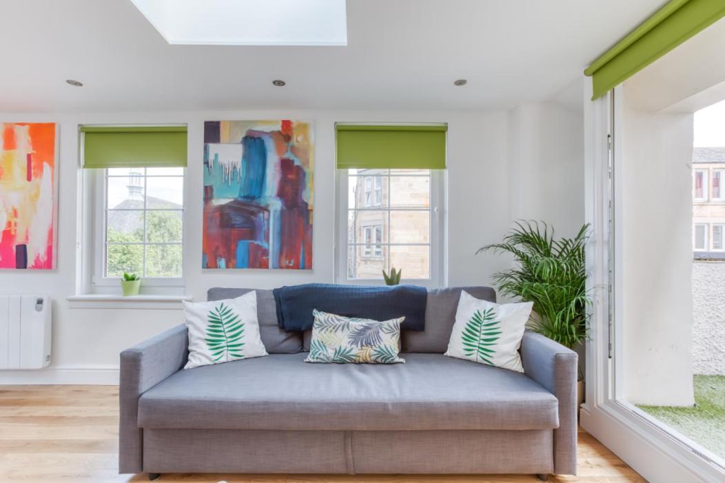 Central Bright 3 Bed Flat With Pool & Parking EDI Eksteriør billede